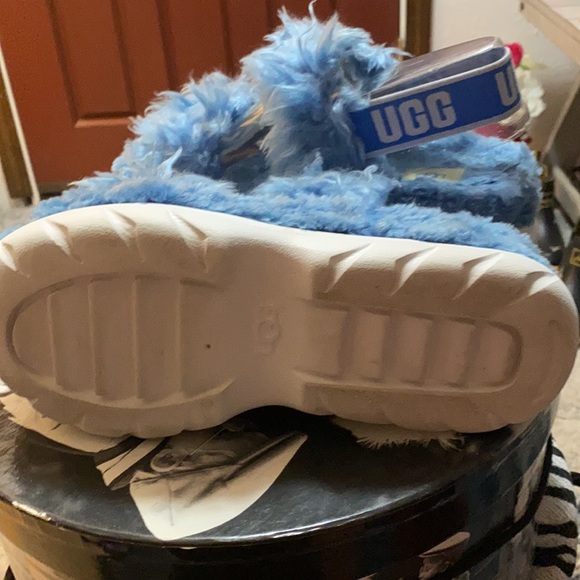 UGG Fluff Sugar Sandal 💙 - Picture 5 of 14